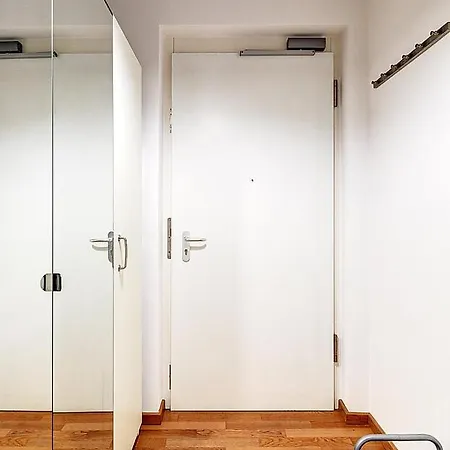 2br Arnulfpark - What'app - 0034-656-619-782 - For Reservations! Lägenhet München